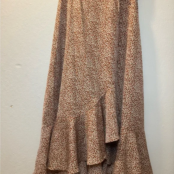 Printed Short-Sleeve Midi Dress in Brown - Picture 3 of 7